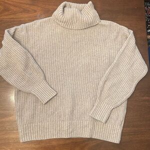 GAP Beige/Cream Ribbed Turtleneck Sweater. Oversized for a XS